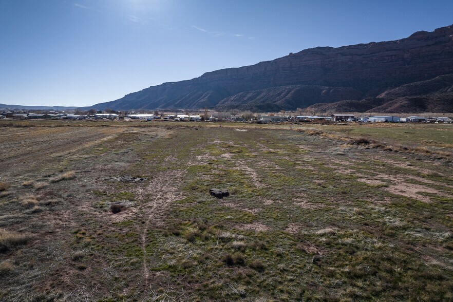 More Photos Of 35 Acres West Coronado, Moab Land For Sale