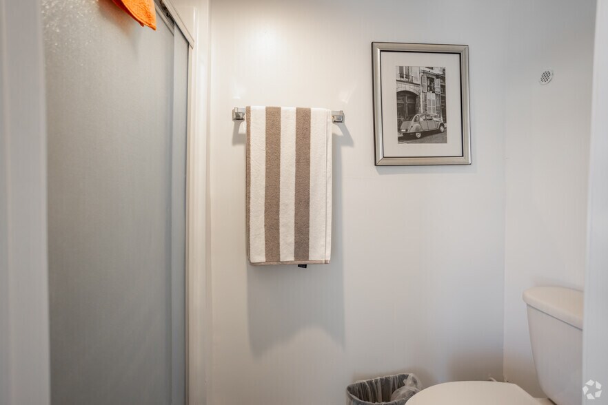 More Photos Of 657 Pratt Dr, Indiana Apartments For Sale