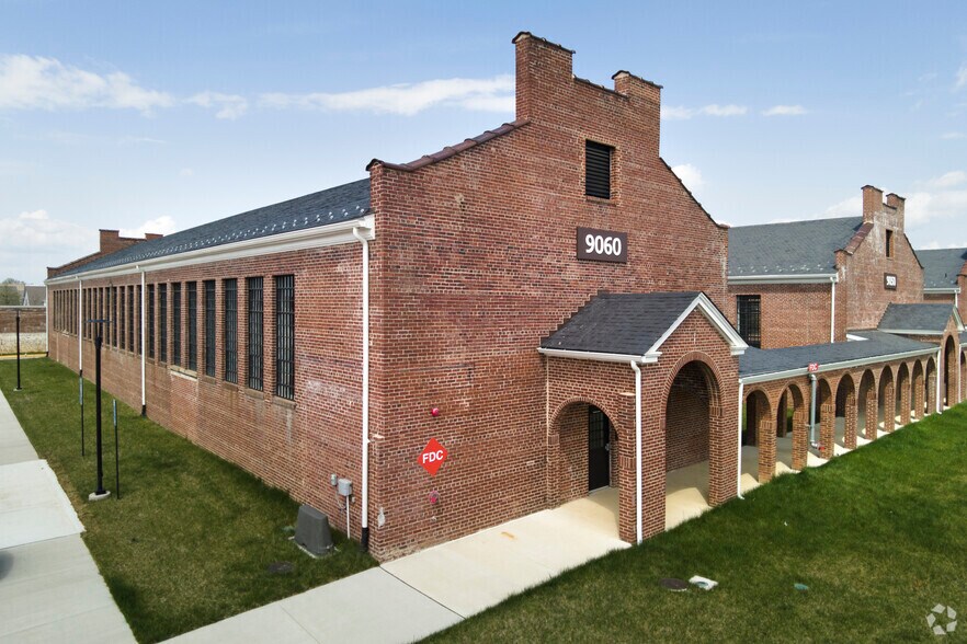 More Photos Of Intersection Of Silverbrook Rd & White Spruce Way, Lorton Supermarket For Lease