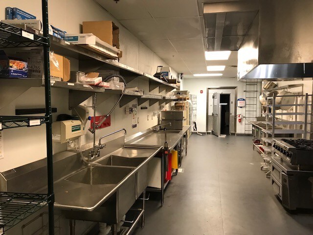 More Photos Of 4671 Interstate 35 S, Waco General Retail For Sale