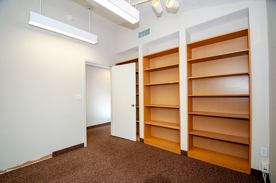 More Photos Of 4 Davis Ct, Brookline Loft Creative Space For Lease