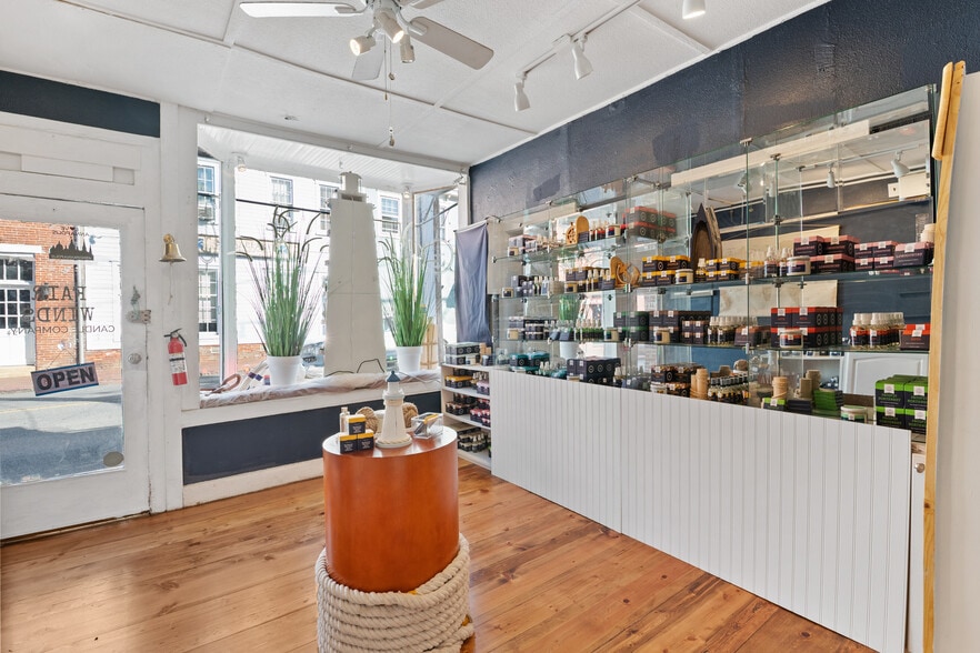 More Photos Of 45 Randall St, Annapolis Storefront For Sale