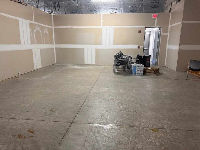 More Photos Of 3291 Woods Edge Pky, Bonita Springs Medical For Lease