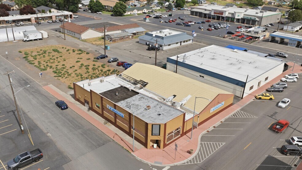 Primary Photo Of 602 7th St, Prosser Specialty For Sale