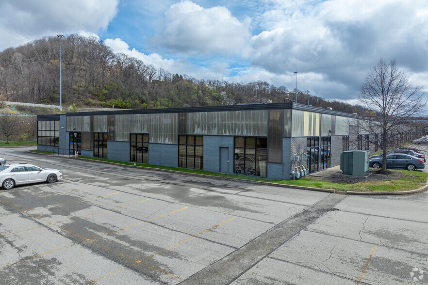 Primary Photo Of 307 23rd Street Ext, Sharpsburg Industrial For Lease