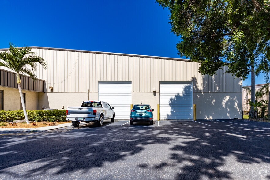 More Photos Of 12450 Automobile Blvd, Clearwater Warehouse For Sale