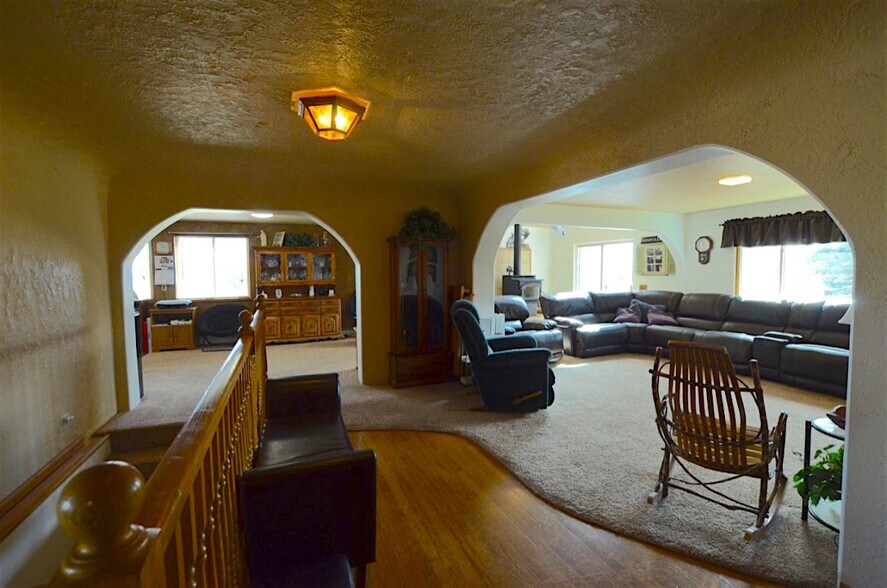 More Photos Of 108 Bailey St, Lima Restaurant For Sale