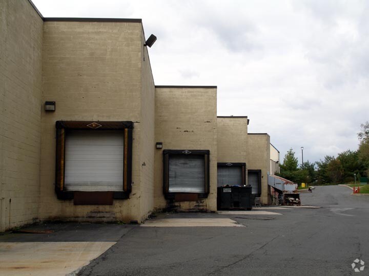 More Photos Of 1-170 Spring Valley Market Pl, Spring Valley Unknown For Sale