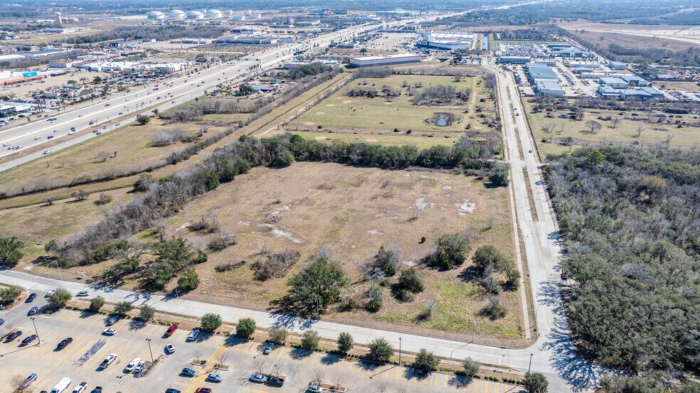 More Photos Of I-45 & Jasmine Ave, Webster Land For Sale