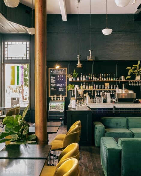 More Photos Of 203-209 NW 3rd Ave, Portland Hotel For Sale