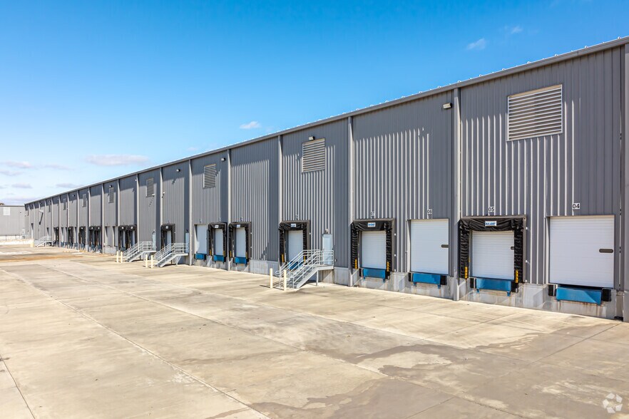 More Photos Of 2070 Commercial Dr, Port Allen Industrial For Sale