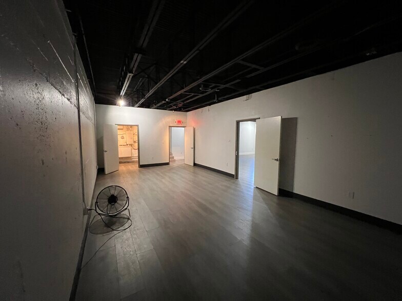 More Photos Of 1217 N Classen Blvd, Oklahoma City Storefront Retail Office For Lease