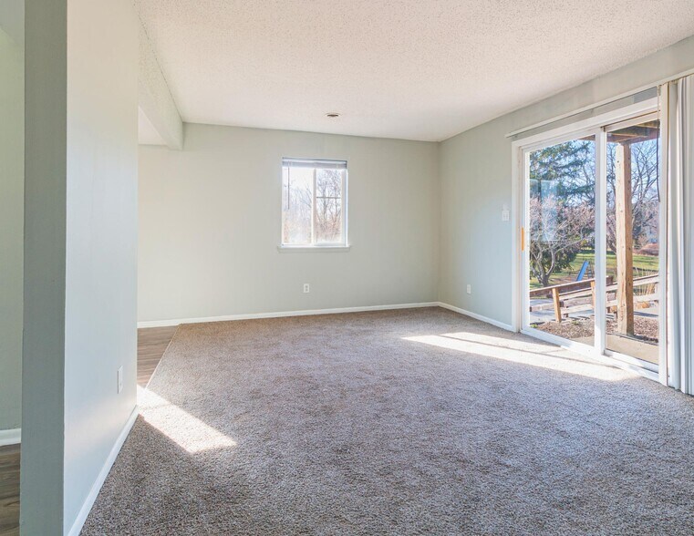 More Photos Of 73 Manor Dr, Park View Apartments For Sale