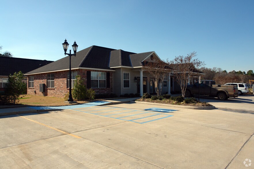 More Photos Of 7330 Fern Ave, Shreveport Medical For Lease