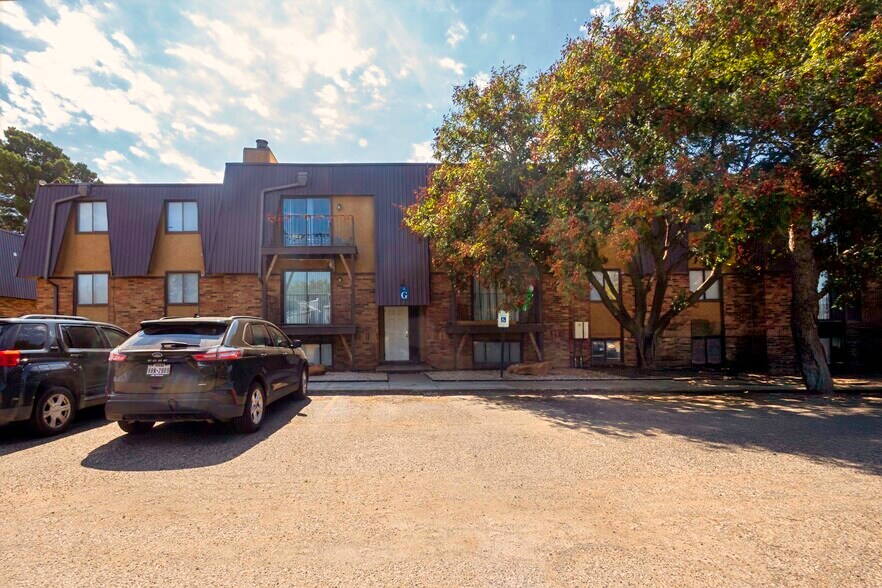 More Photos Of 5202 Bangor Ave, Lubbock Apartments For Sale