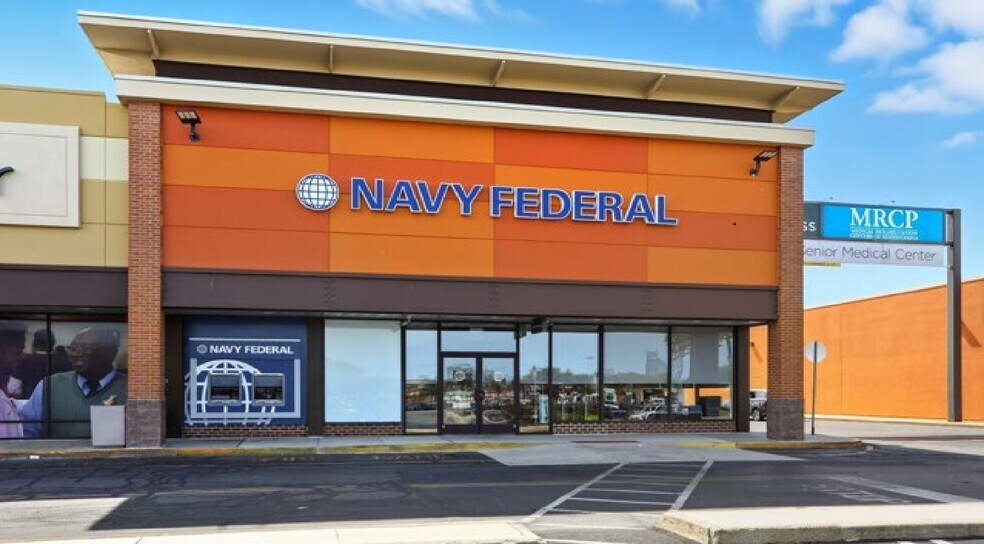 More Photos Of 330-424 W Oregon Ave, Philadelphia Unknown For Lease