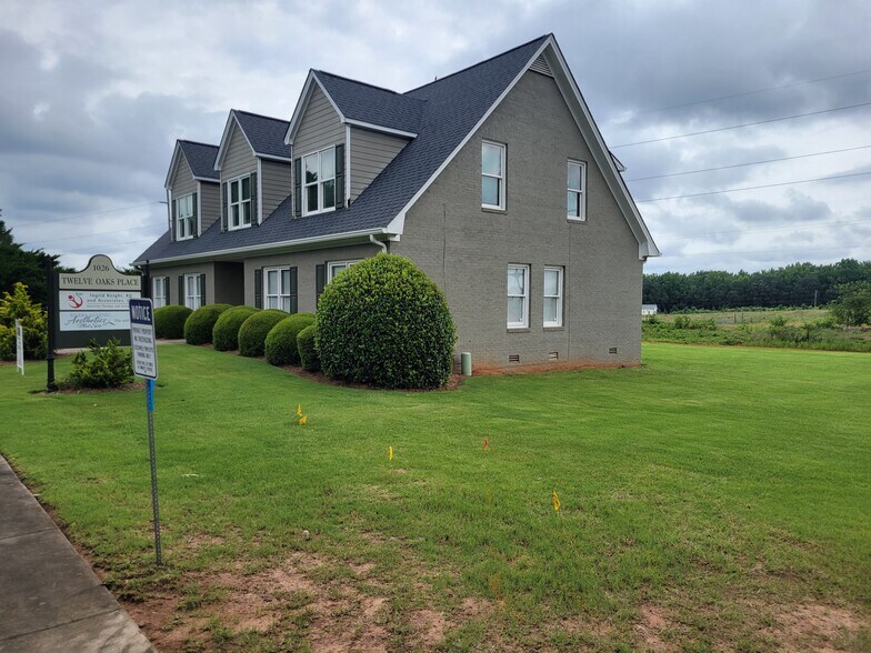More Photos Of 1026 Twelve Oaks Dr, Watkinsville Office For Lease