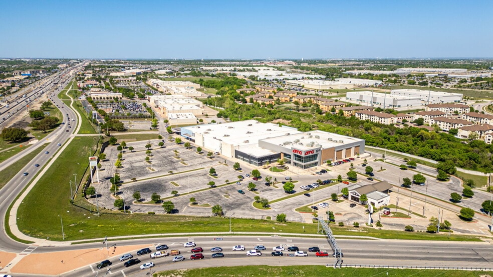 More Photos Of 12625 N Interstate 35, Austin Freestanding For Sale