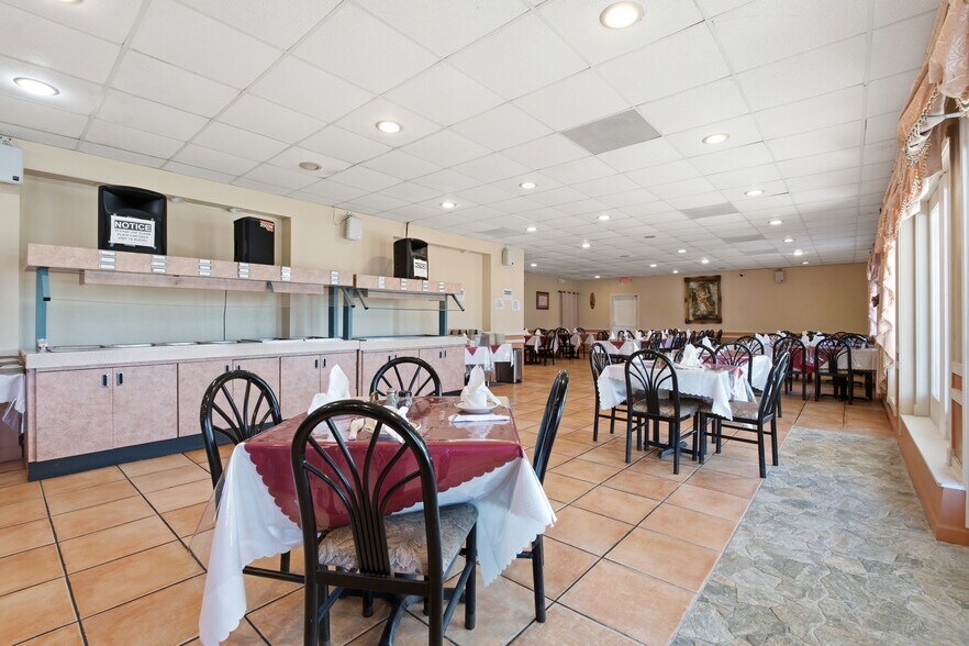 More Photos Of 2284 Gulf To Bay Blvd, Clearwater Restaurant For Sale