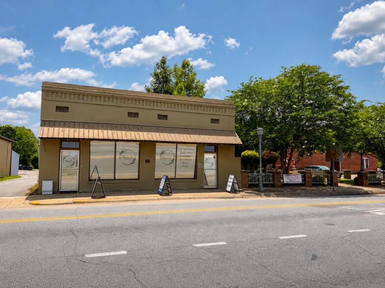 Primary Photo Of 118 Mildred St, Brewton Storefront For Sale