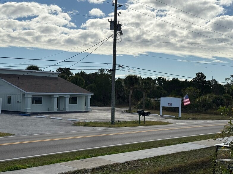 More Photos Of 4000-4006 Shoal Line Blvd, Hernando Beach Office For Sale