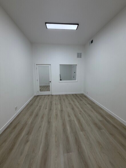 More Photos Of 4768 Park Granada, Calabasas Office For Lease