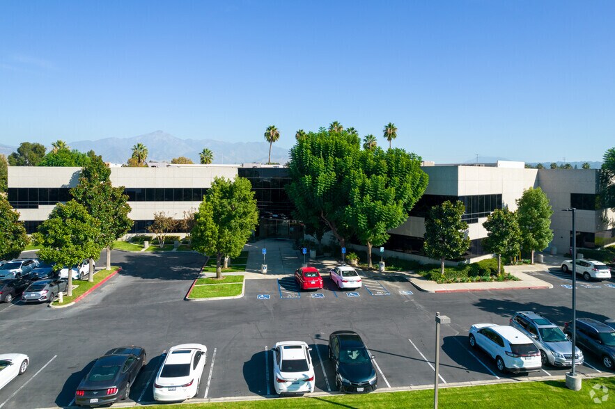 More Photos Of 1980 Orange Tree Ln, Redlands Office For Lease