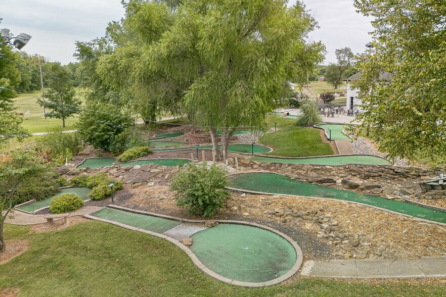 More Photos Of 6480 SE Highway 169, Saint Joseph Sports And Entertainment For Sale