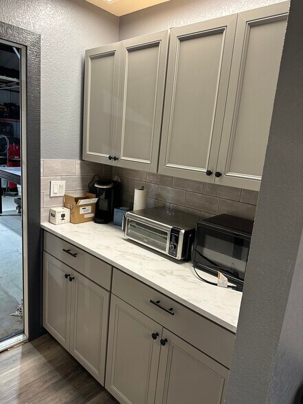 More Photos Of 847 S Hwy 89, Chino Valley Flex For Sale