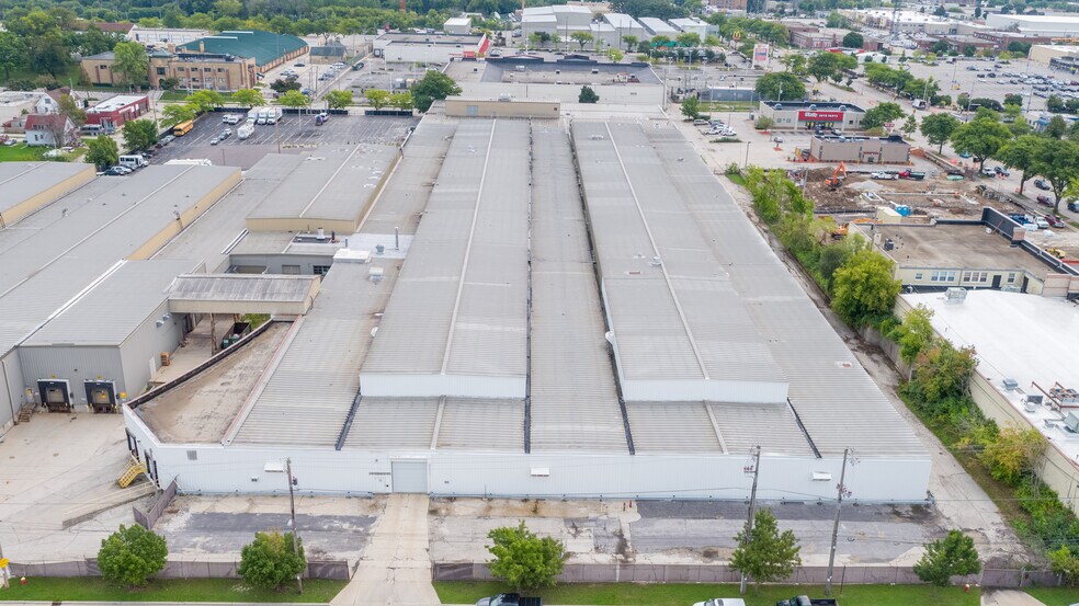 More Photos Of 4041 N Richards St, Milwaukee Manufacturing For Lease