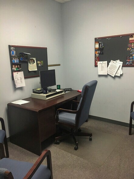 More Photos Of 2846 Industrial Plaza Dr, Tallahassee Research And Development For Lease