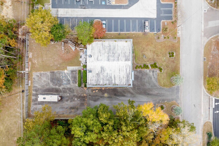 More Photos Of 7499 N Forest Dr, North Charleston Light Manufacturing For Sale