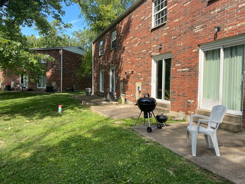 More Photos Of 1624 Northwinds Estates Dr, Saint Louis Apartments For Sale
