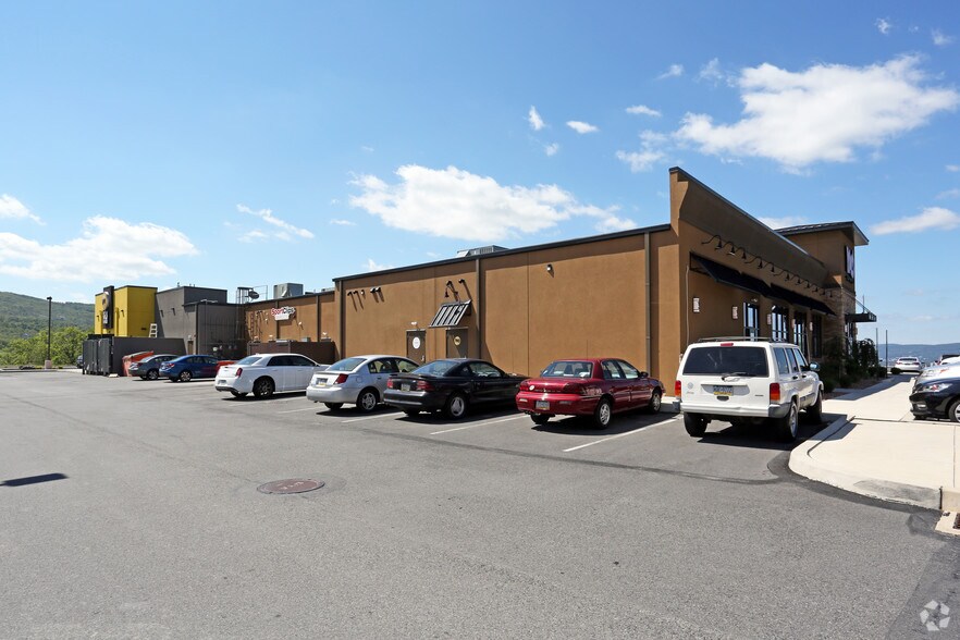 More Photos Of 101-119 Bear Creek Blvd, Wilkes Barre Freestanding For Lease