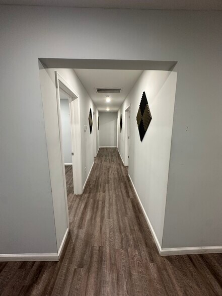 More Photos Of 315 Transport Dr, Cookeville Warehouse For Lease