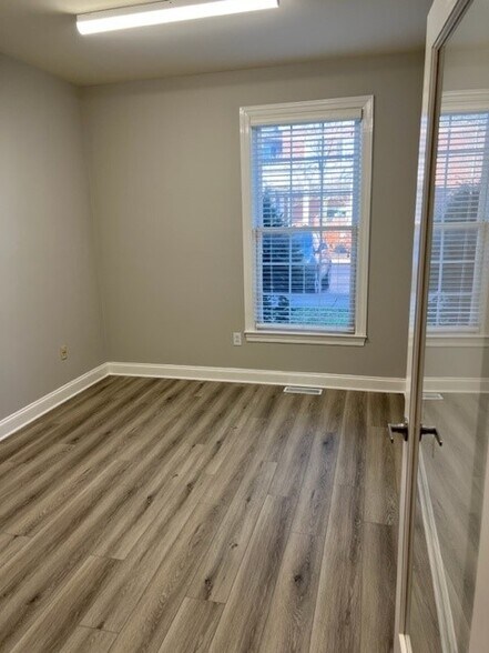 More Photos Of 547 N Mt Juliet Rd, Mount Juliet Office For Lease