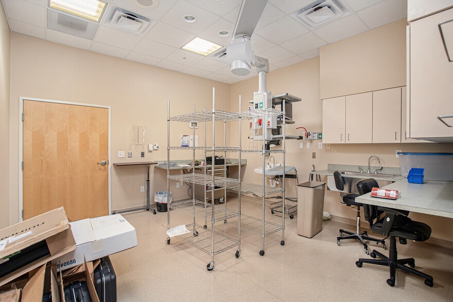 More Photos Of 3770 Capital Ave SW, Battle Creek Medical For Sale