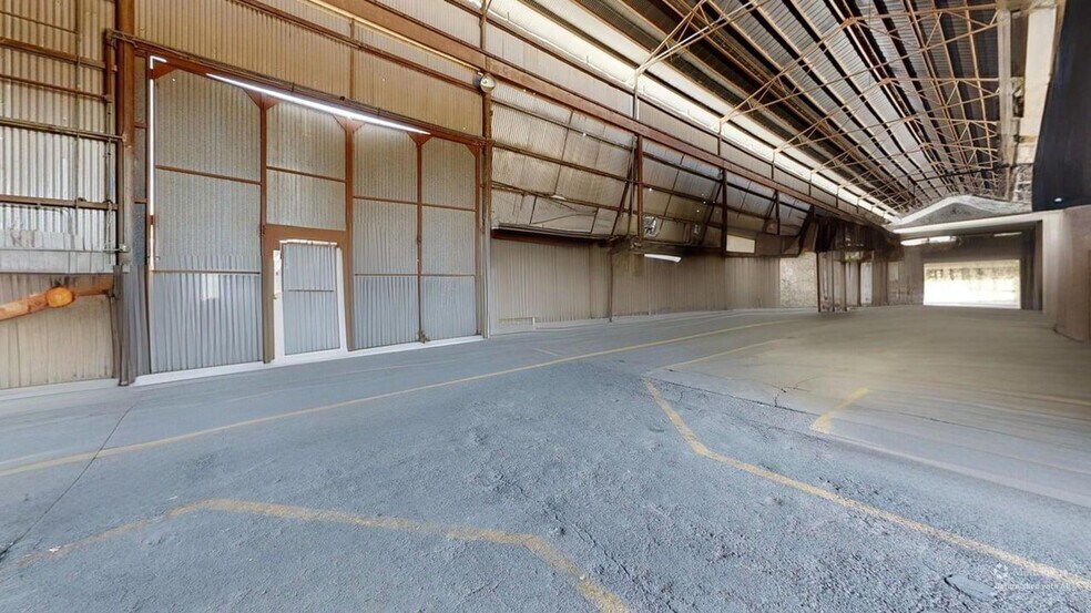 More Photos Of 1821 E Madison St, Phoenix Manufacturing For Sale