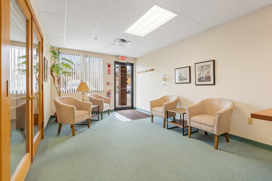 More Photos Of 939-941 Salem St, Groveland Storefront Retail Office For Sale