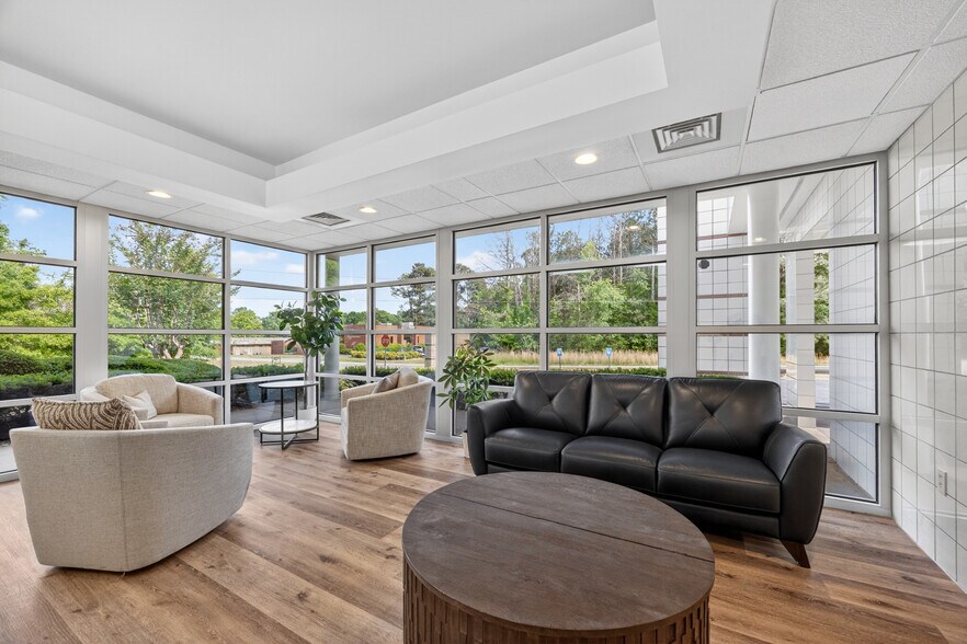 More Photos Of 440 Hillcrest Dr, Commerce Medical For Lease
