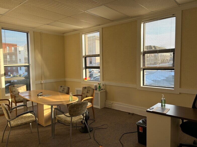 More Photos Of 35 Harvard St, Worcester Office For Lease
