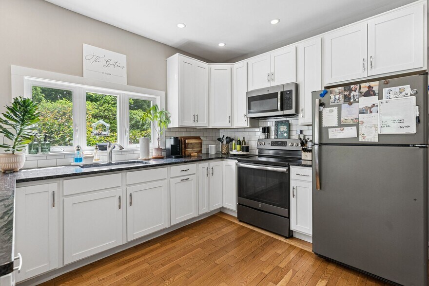 More Photos Of 850 Washington Ave, Portland Apartments For Sale