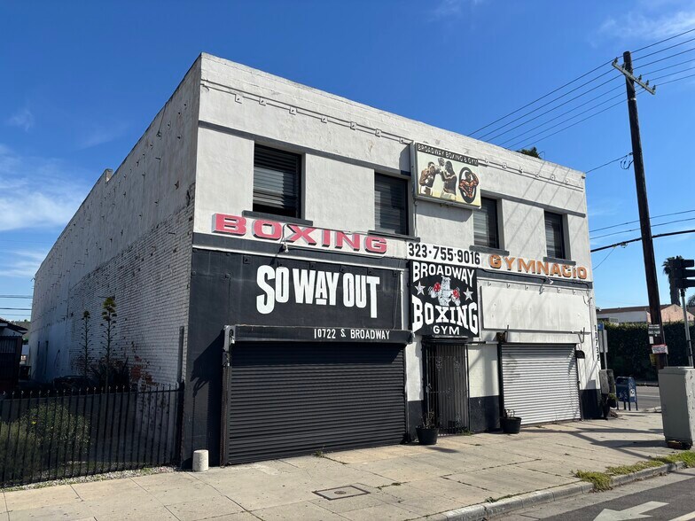 More Photos Of 10722 S Broadway, Los Angeles Freestanding For Sale