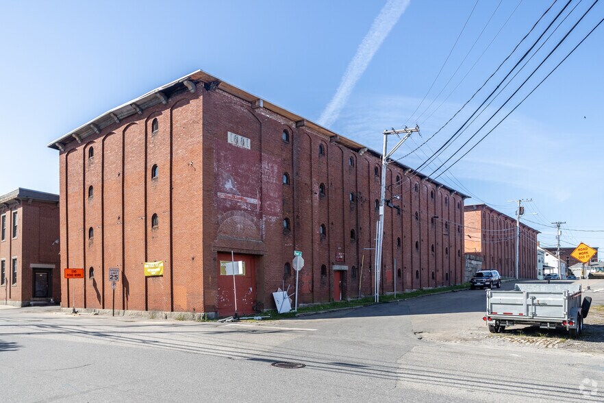 Primary Photo Of 12 Pearl St, Biddeford Warehouse For Sale