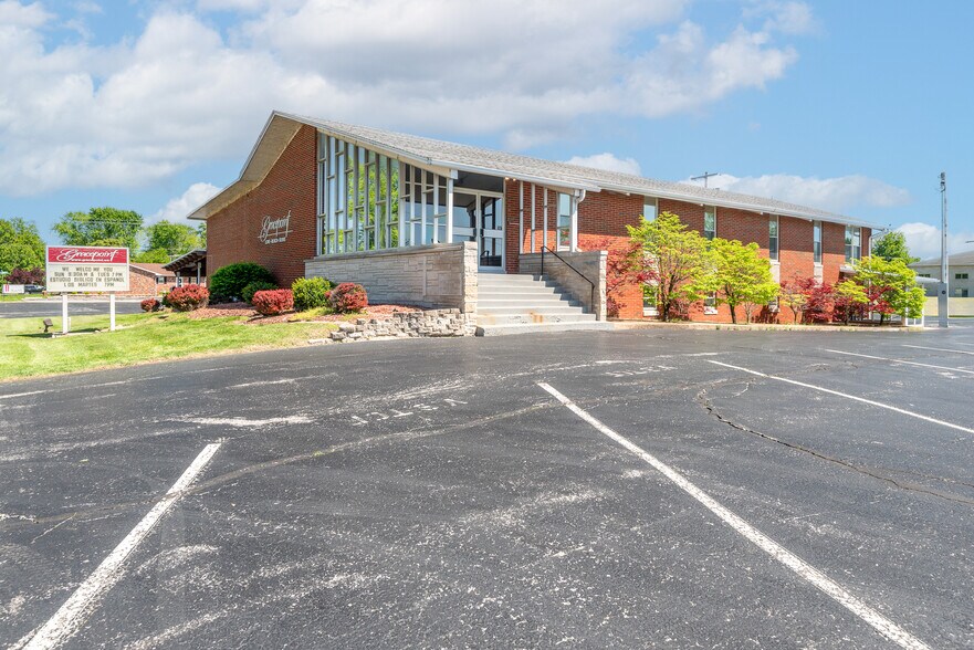 Primary Photo Of 2450 Pontoon Rd, Granite City Religious Facility For Sale