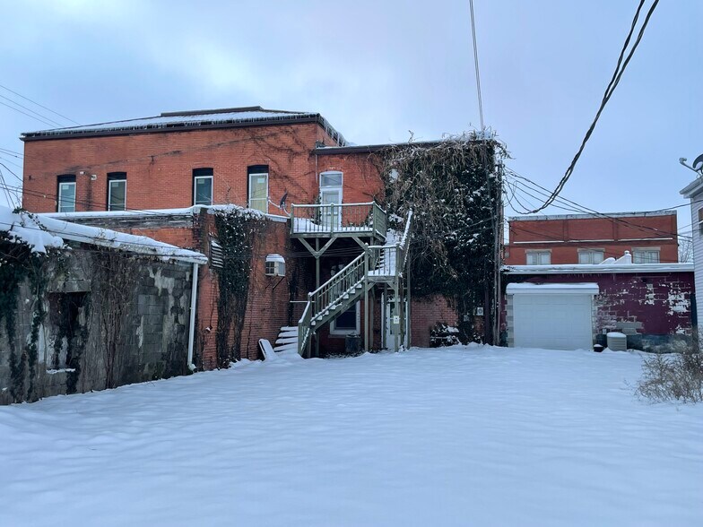 More Photos Of 111 N Walnut St, North Manchester General Retail For Sale