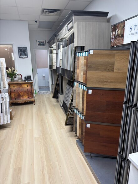 More Photos Of 825 White Plains Rd, Scarsdale Storefront Retail Office For Lease