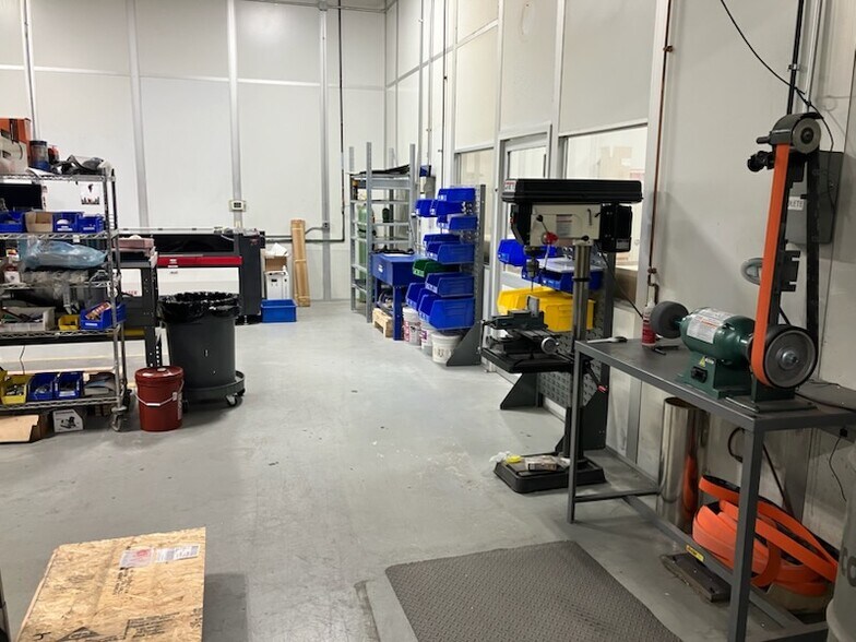 More Photos Of 5500 S State Rd, Ann Arbor Manufacturing For Sale