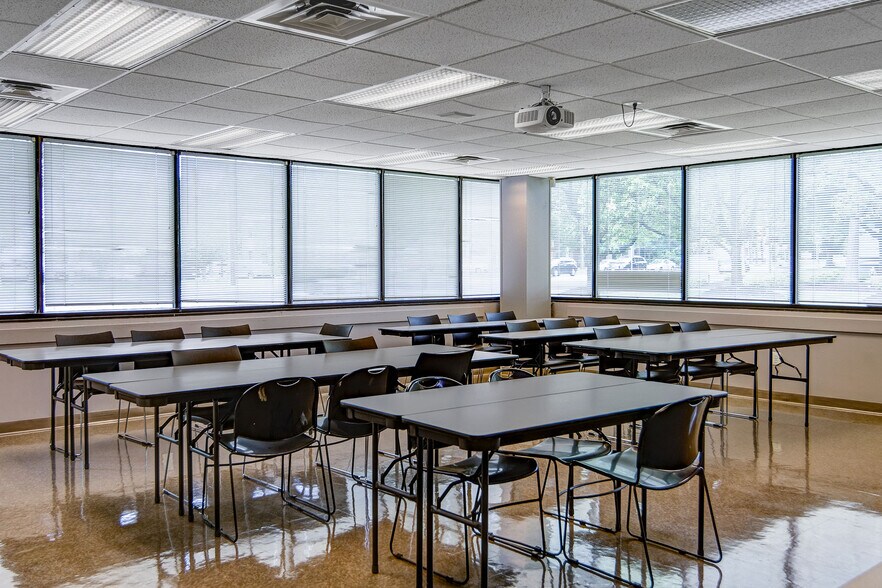 More Photos Of 101 Laurel Rd, Voorhees Office For Lease