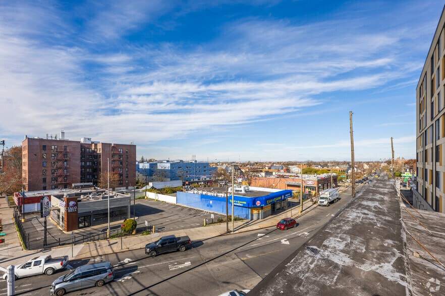 More Photos Of 2146 Mott Ave, Far Rockaway Storefront Retail Office For Lease